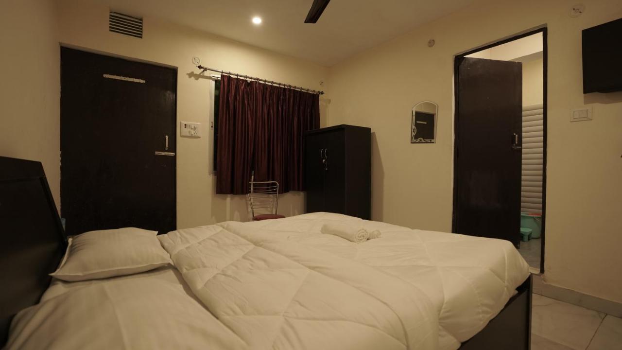 S S Hotel And Restaurant By Wb Economy Jaunpur Eksteriør bilde